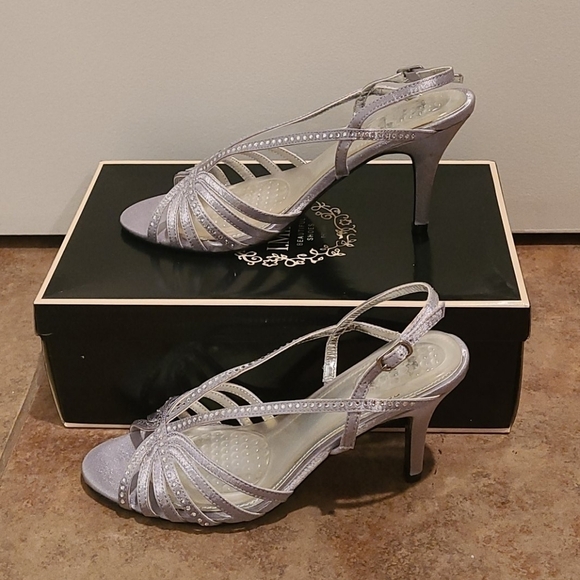 I. miller silver strappy satin dress heels 6.5 - Picture 2 of 8